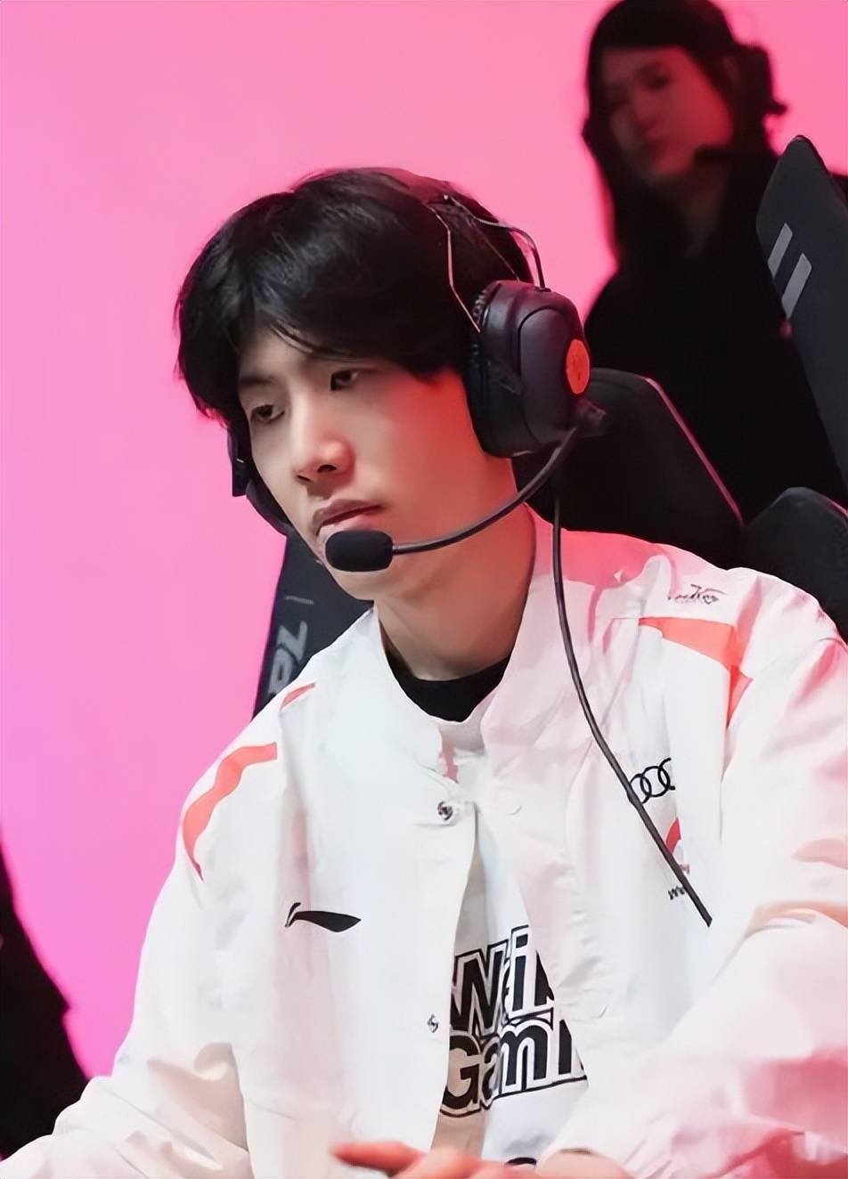 站的成功举 站的成功举