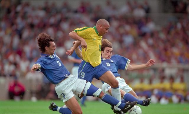 扮演了自己 扮演了自己